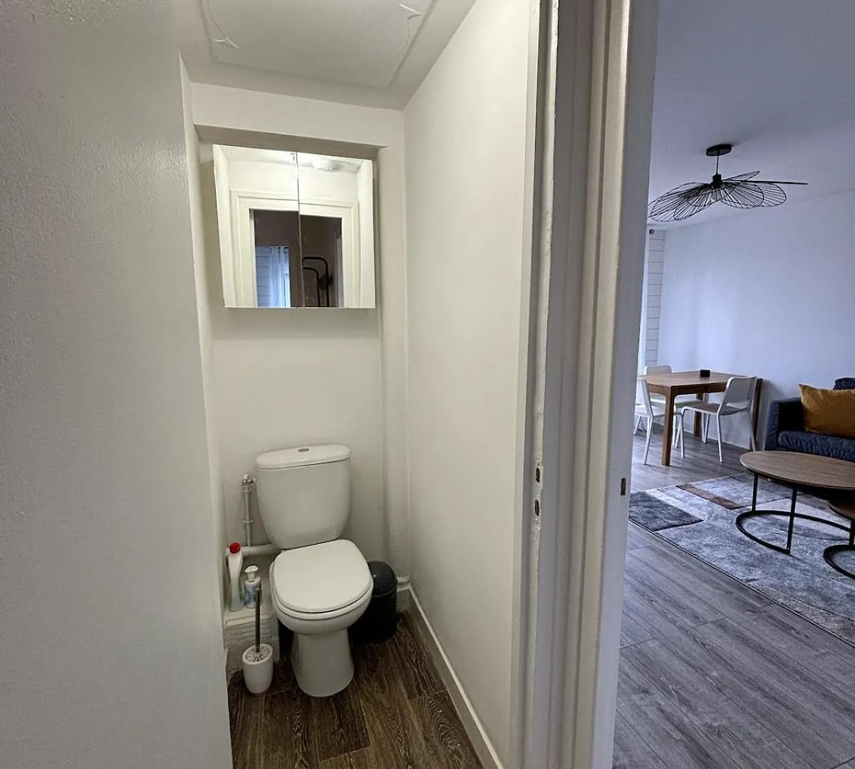 Renovated Apartment - 3 Bedrooms - Parking - Balcony 반느