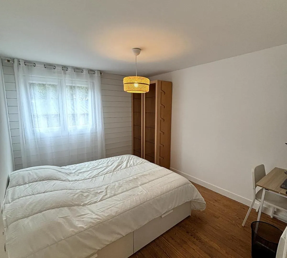 Renovated Apartment - 3 Bedrooms - Parking - Balcony 반느